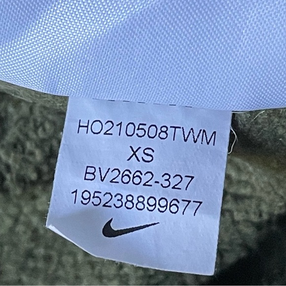 Nike Sportswear Club Fleece Crewneck Sweatshirt XS 47297 - Picture 7 of 14